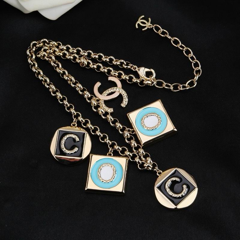 Chanel Necklace 09yxs275